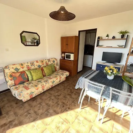 T2 Rdc Avec Parking, Proche Centre Et à - Fr-1-702-12 Appartement *