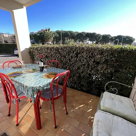 T2 Rdc Avec Parking, Proche Centre Et A - Fr-1-702-12 *